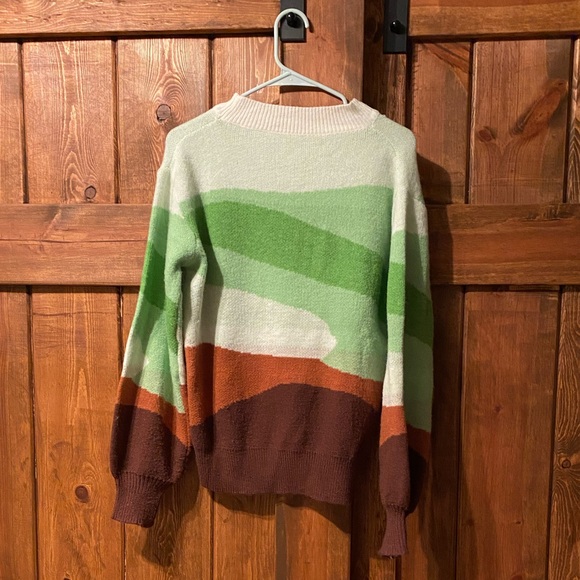 SHEIN Sweater - Picture 2 of 4